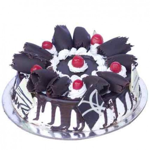 Black Forest Gateau Delivery in Faridabad