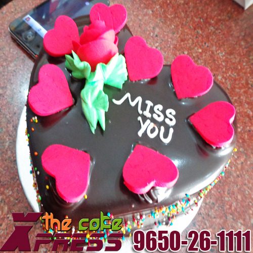 Chocolate Heart Designer Cake Delivery in Faridabad