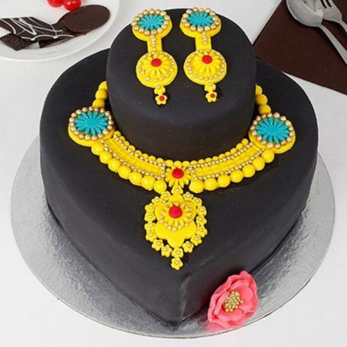 Gold Jewelry Set Designer Fondant Cake Delivery in Faridabad