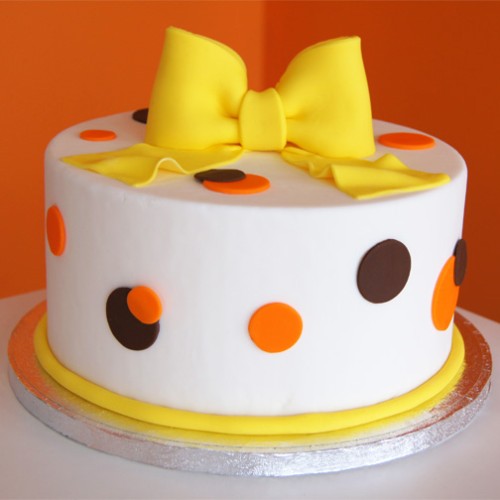 Oozing Love Fondant Cake Delivery in Faridabad