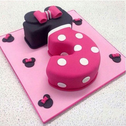 3rd Number Classic Minnie Cake Delivery in Faridabad