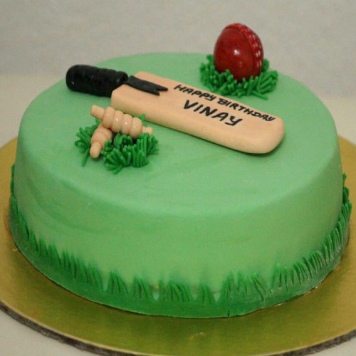 Cricket Bat Ball Theme Designer Cake Delivery in Faridabad