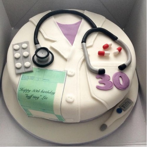 Doctor Kits Customized Cake Delivery in Faridabad