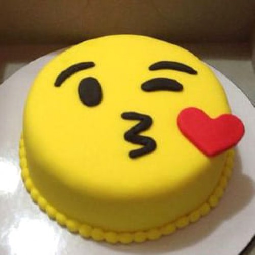 Face Blowing A Kiss Emoji Fondant Cake Delivery in Faridabad