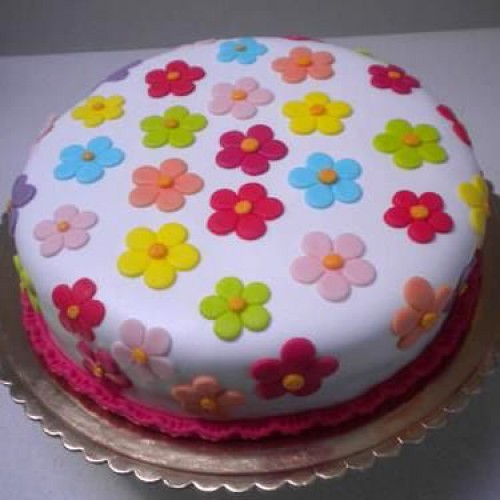 Floral Designer Fondant Cake Delivery in Faridabad