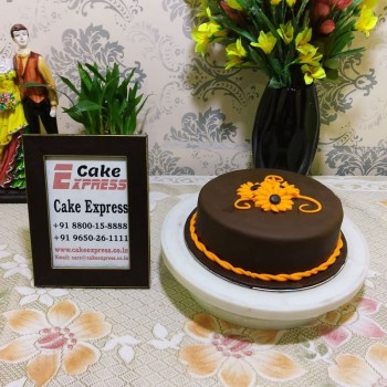 Sunflower Simple Fondant Cake