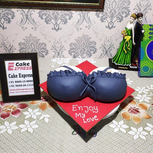 Naughty Boobs Cake Delivery in Faridabad