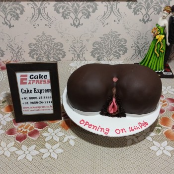 Huge Butt and Pussy Theme Fondant Cake Huge Butt and Pussy Theme Fondant Cake