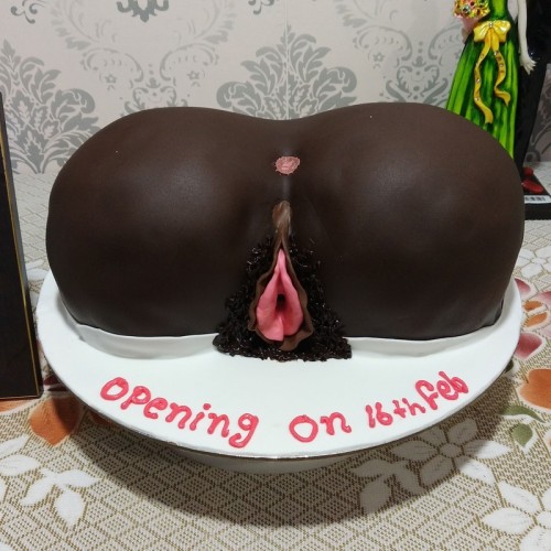 Huge Butt and Pussy Theme Fondant Cake Delivery in Faridabad