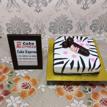 Hold It and Take It Naughty Cake