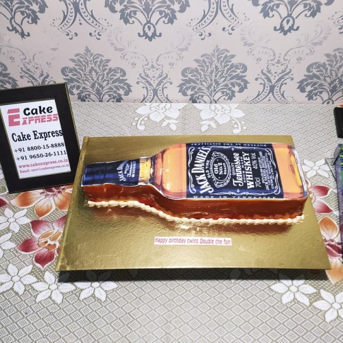Jack Daniels Whiskey Cake Delivery in Faridabad