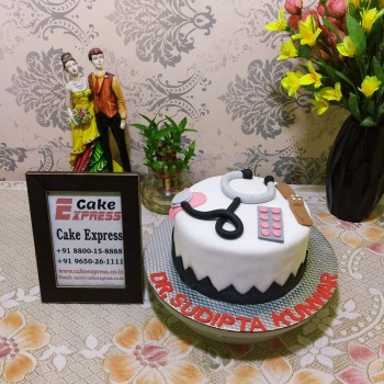 Doctor Theme Fondant Cake