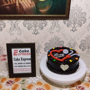 Regular Doctor Theme Chocolate Cake