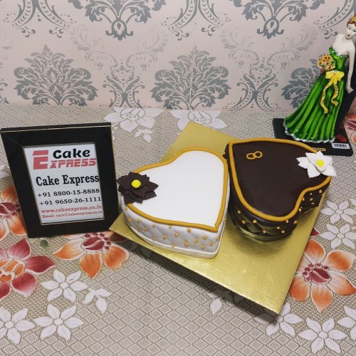 Double Heart Anniversary Fondant Cake Delivery in Faridabad