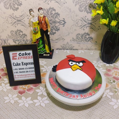 Addictive Angry Bird Fondant Cake Delivery in Faridabad