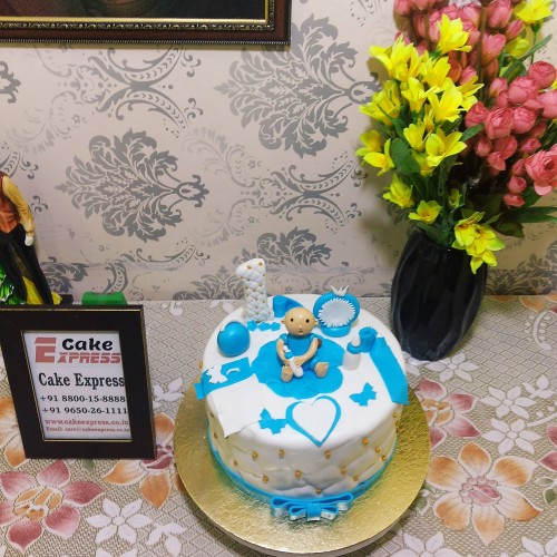 Baby 1st Birthday Fondant Cake in Faridabad