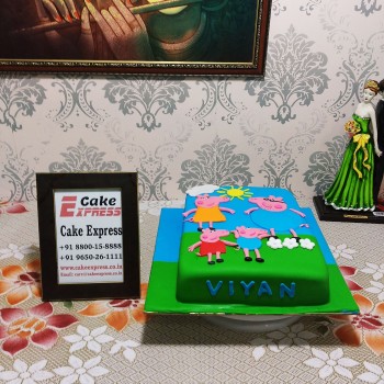 Peppa Pig Family Designer Cake