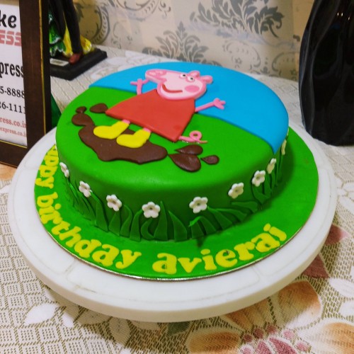 Peppa Pig Fondant Cake in Faridabad