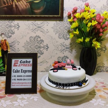 Designer Makeup Fondant Cake