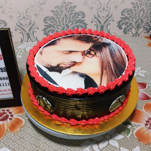 Round Black Forest Photo Cake Delivery in Faridabad