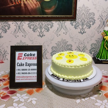 Smiley Face Emoji Cake
