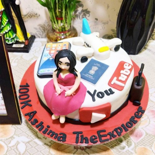 YouTuber Girl Theme Fondant Cake in Faridabad