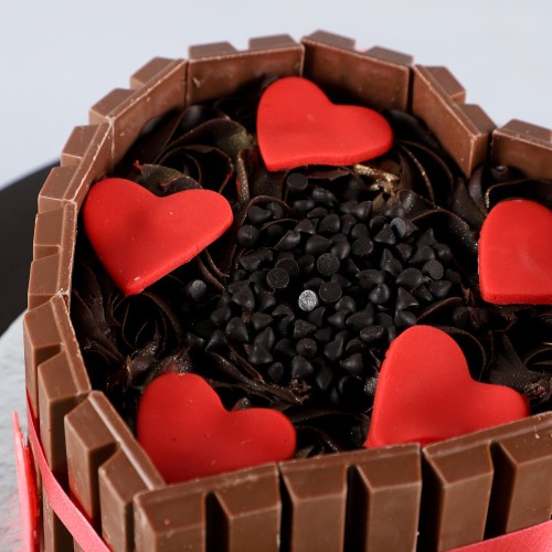 Heart Shaped KitKat Cake Delivery in Faridabad
