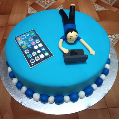 Gadget Lover Guy Theme Cake Delivery in Faridabad
