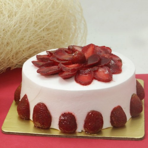 Strawberry Relish Fruit Cake Delivery in Faridabad