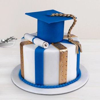 Graduation Theme Fondant Cake Graduation Theme Fondant Cake